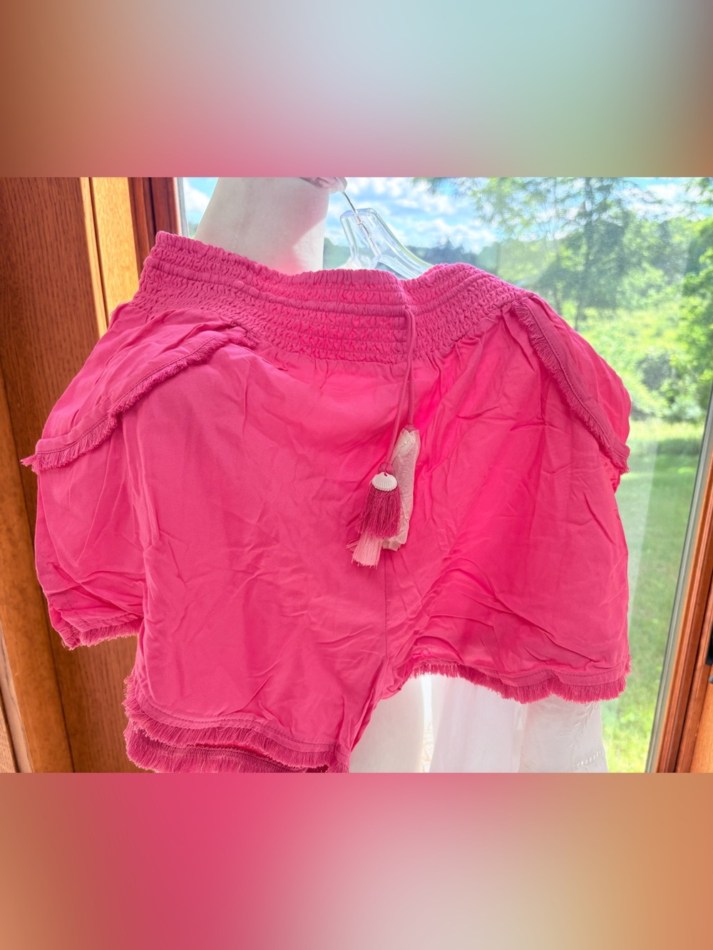 NWOT Japna Bright Pink Fuchsia Women's Shorts with Seashell Tassel & Fringe Trim